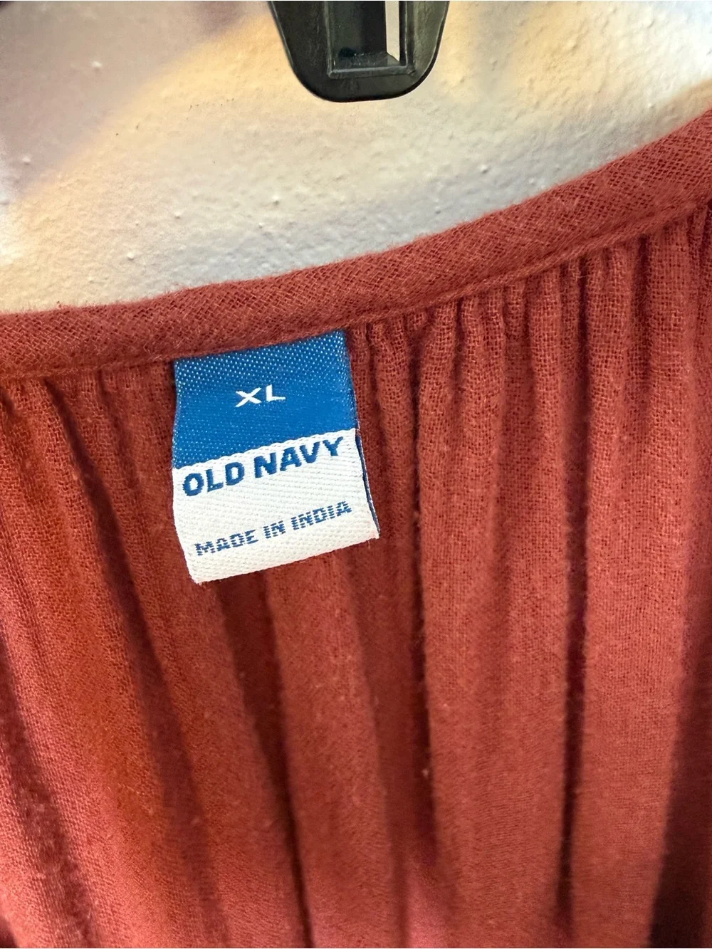 Old Navy Sleeveless V‑Neck Tiered Maxi Dress — Burgundy - Picture 6 of 7